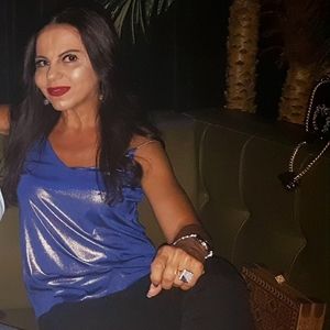 Meet your Posher, Antoinette